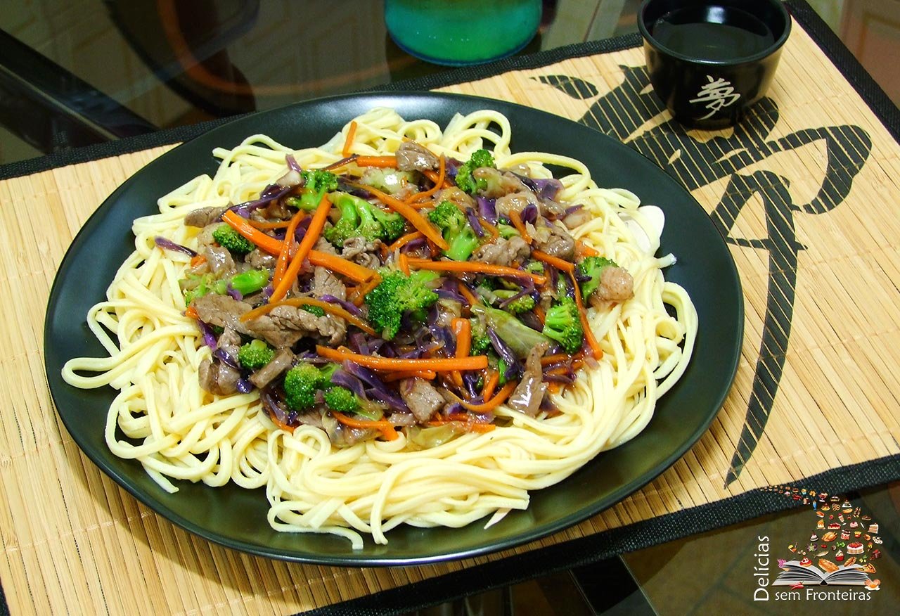 Yakisoba de filet mignon